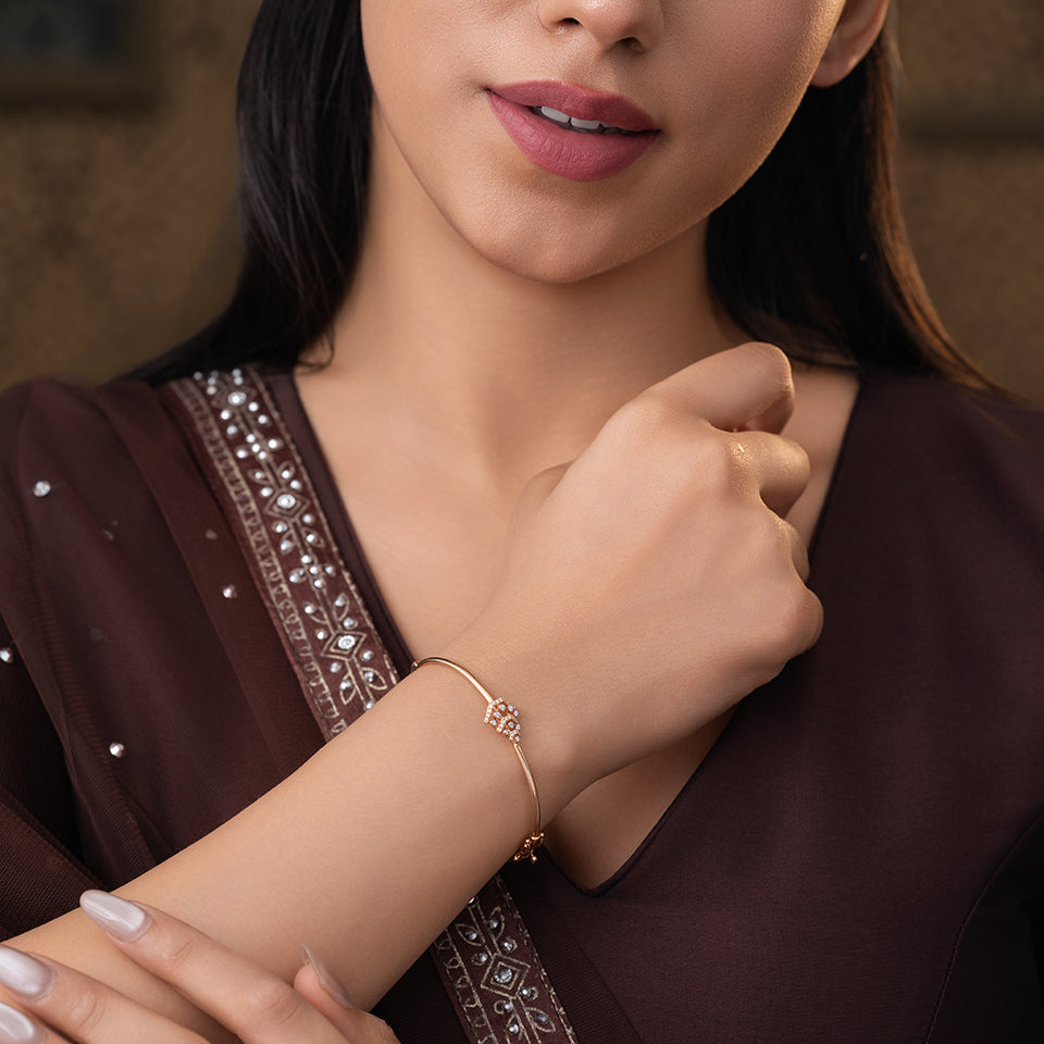 Shining Giza Diamond Bracelet