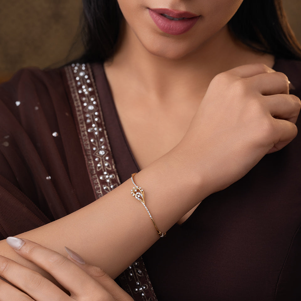 Imperial Crest Diamond Bracelet
