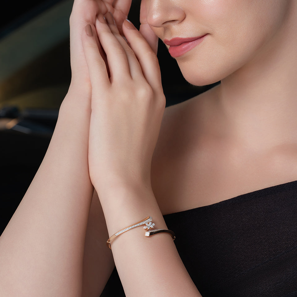 Floral Link Diamond Bracelet