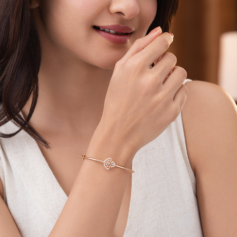 Blooming Lattice Diamond Bracelet