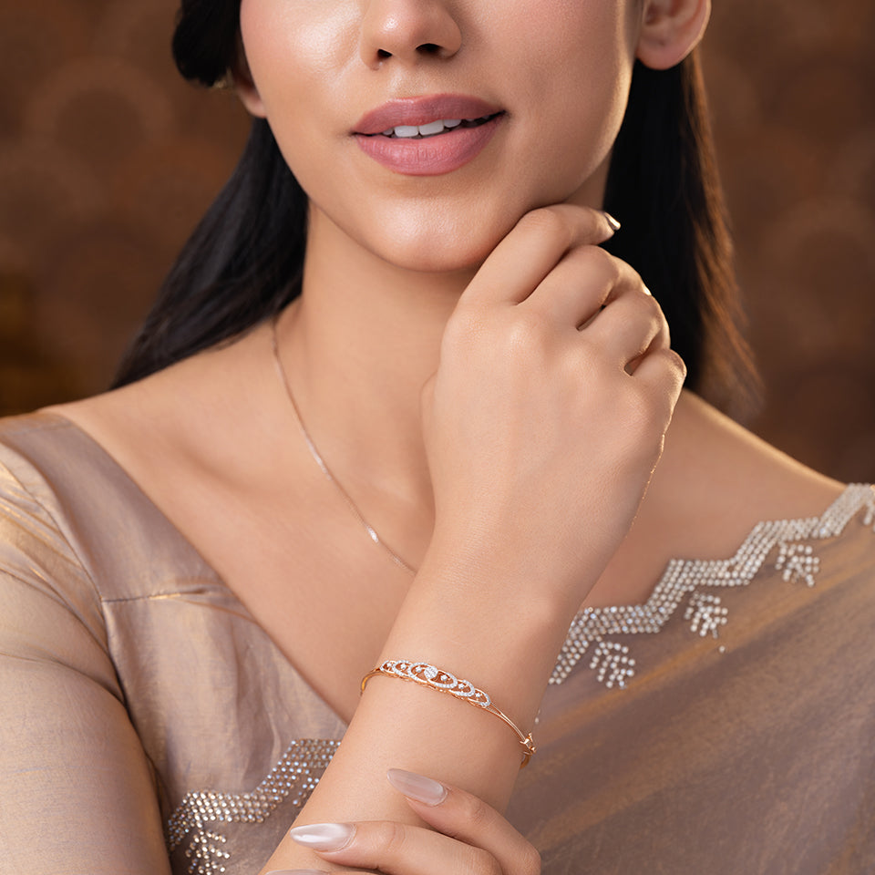 Intervined Orbits Diamond Bracelet