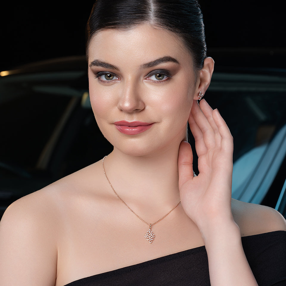 Winter Fall Diamond Pendant Set