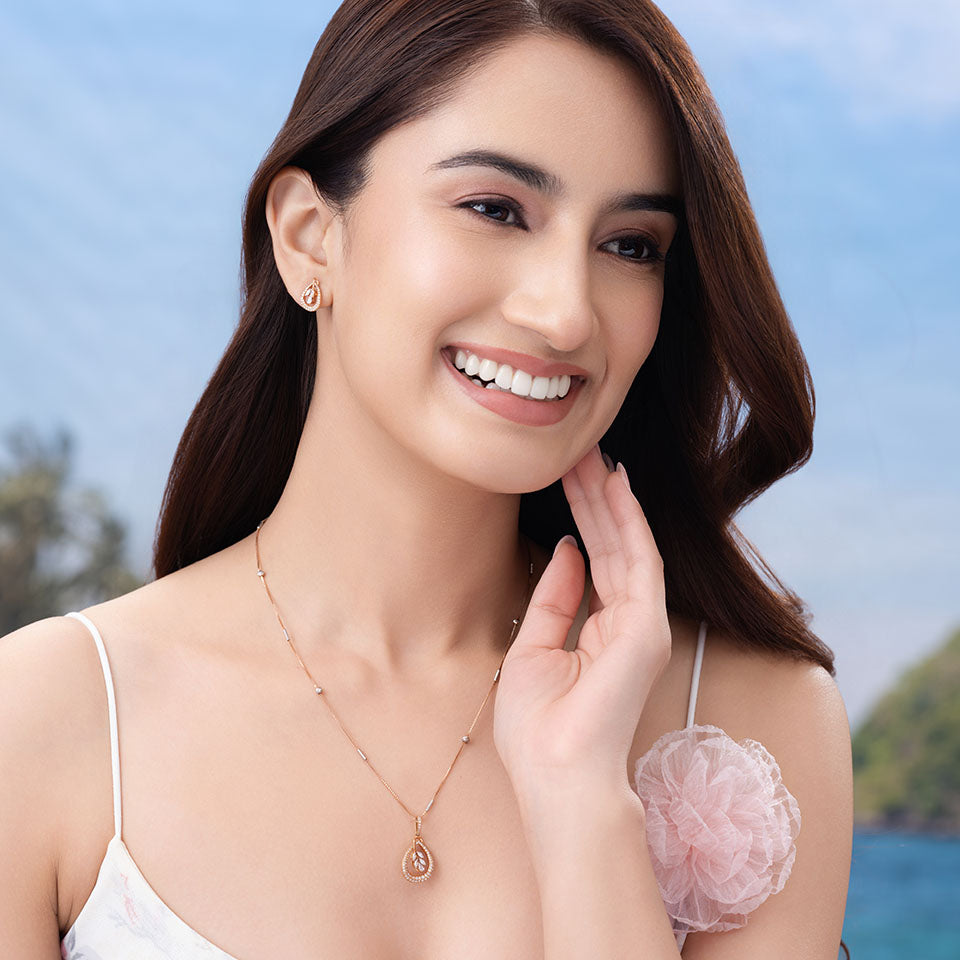 Leafy Core Diamond Chain Pendant Set