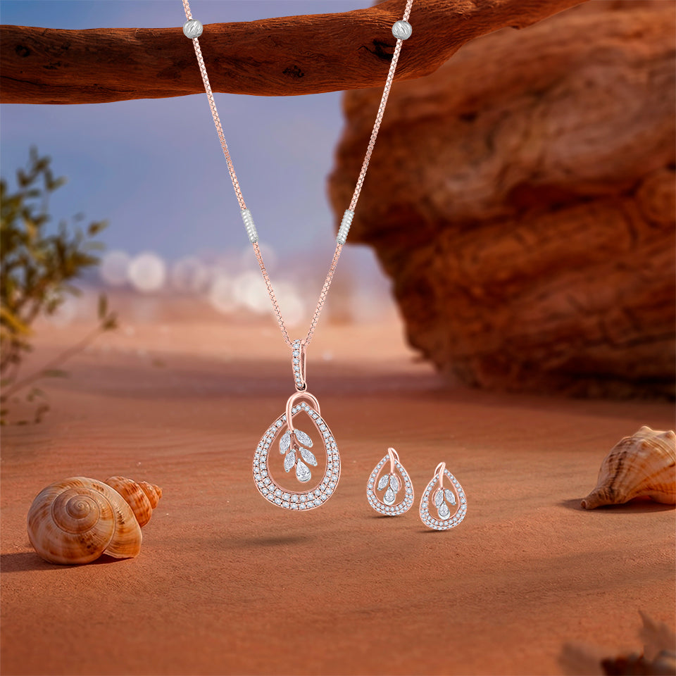 Leafy Core Diamond Chain Pendant Set