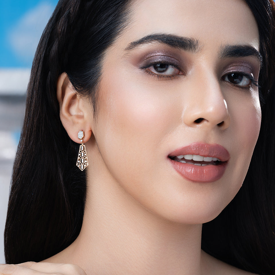 Dangling Filigree Diamond Earrings