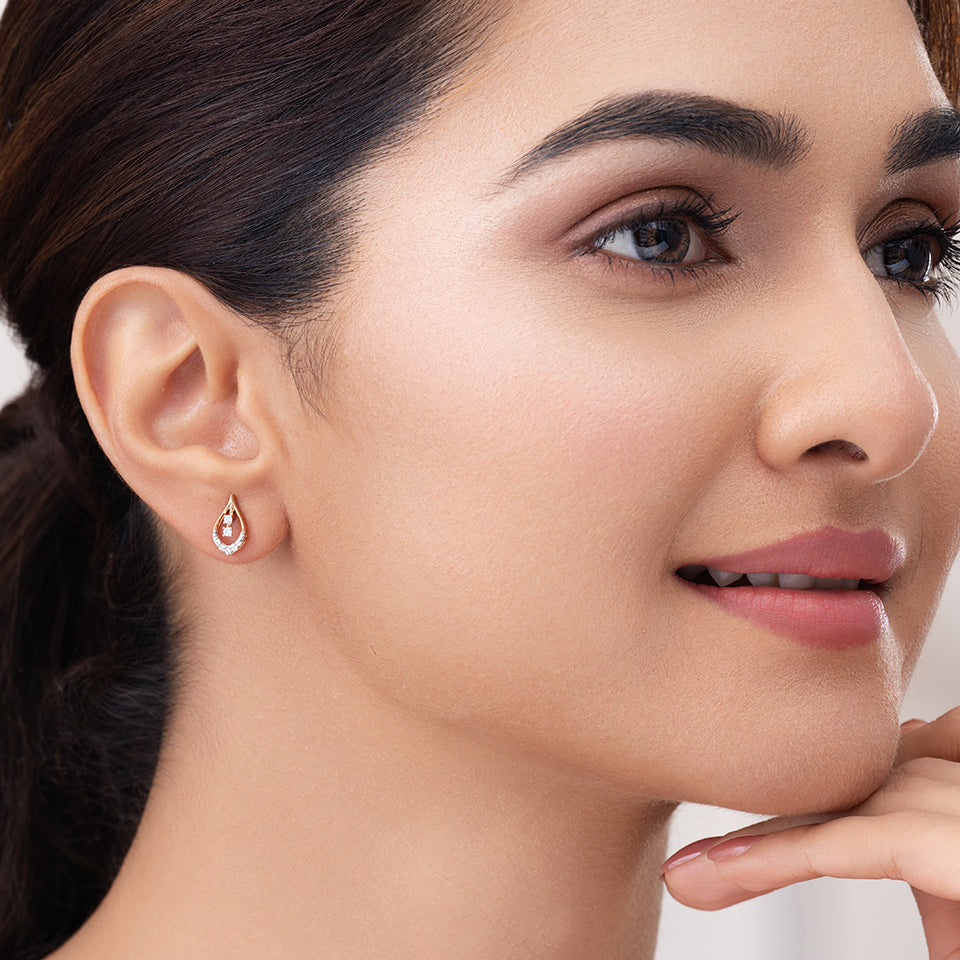 Heaven Dewdrop Diamond Earrings
