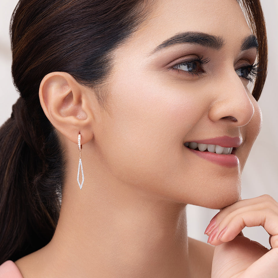 Shining Spear Diamond Earrings