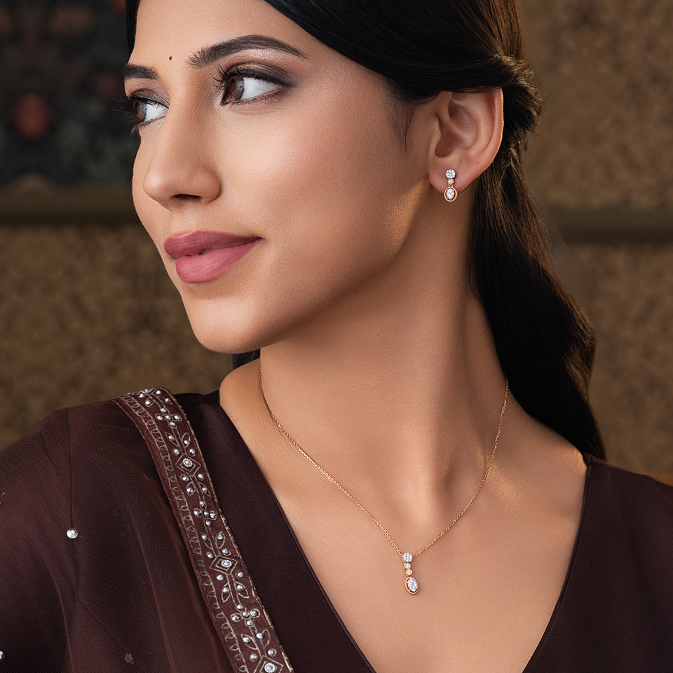 Regal Ovals Diamond Necklace Set