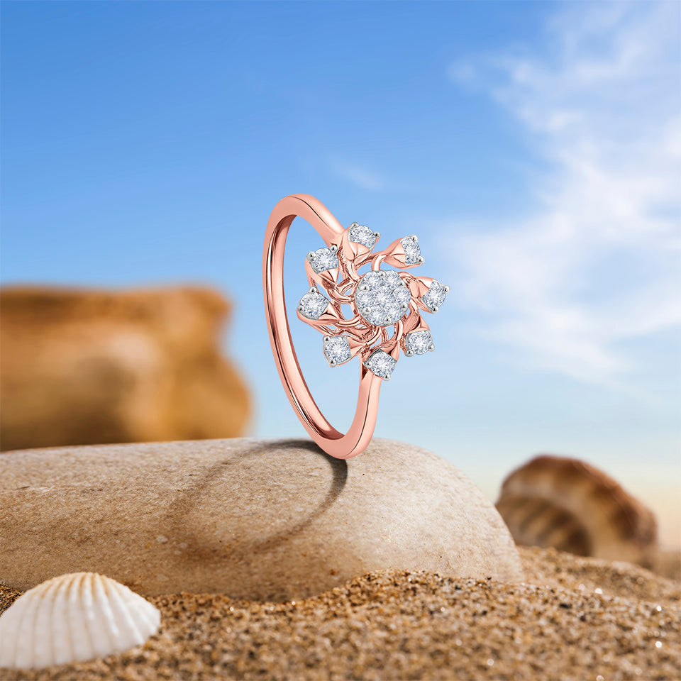 Pinwheel Sparkle Diamond Finger Ring