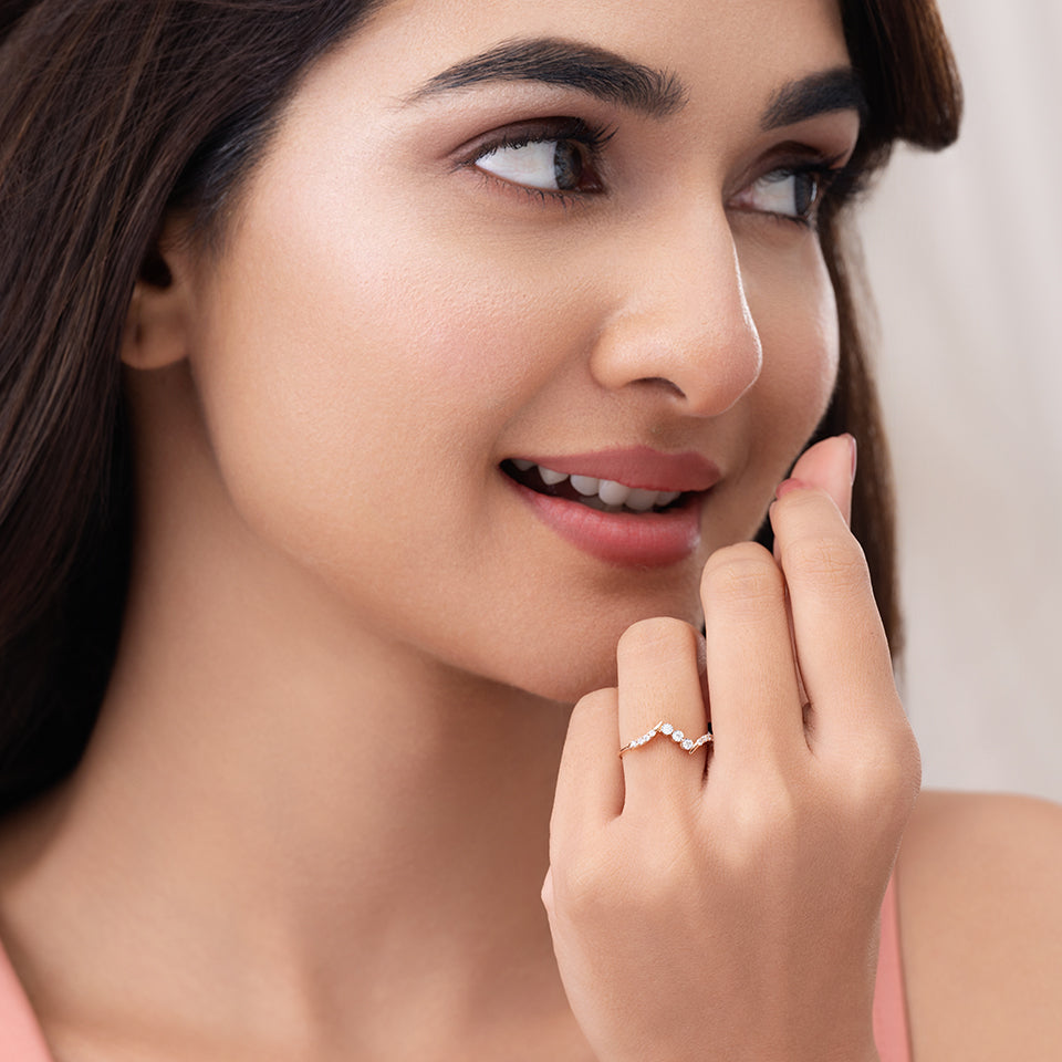Radiant Chevron Diamond Finger Ring