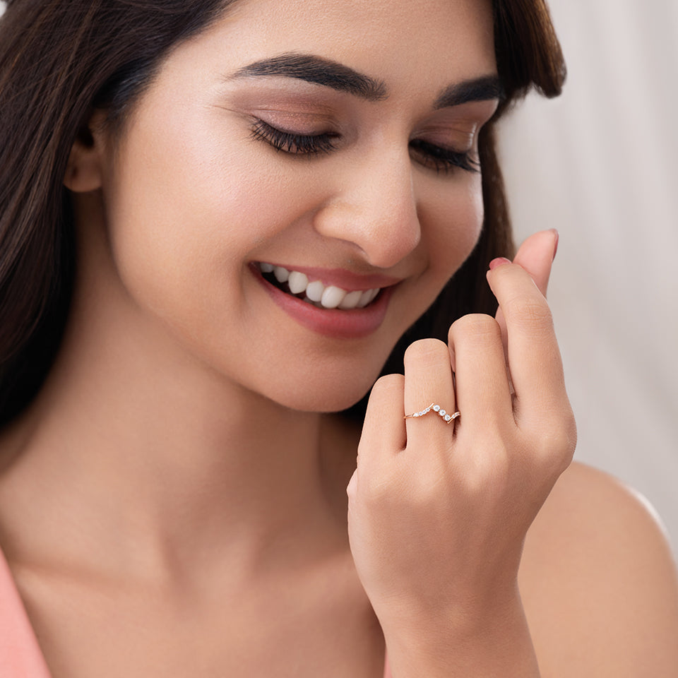 Radiant Chevron Diamond Finger Ring