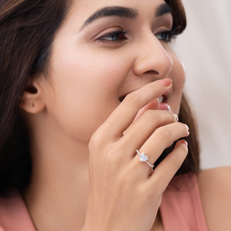Shining Heart Diamond Finger Ring