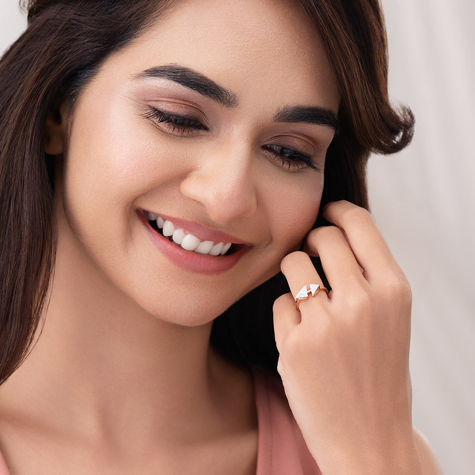 Vanguard Triangle Diamond Finger Ring
