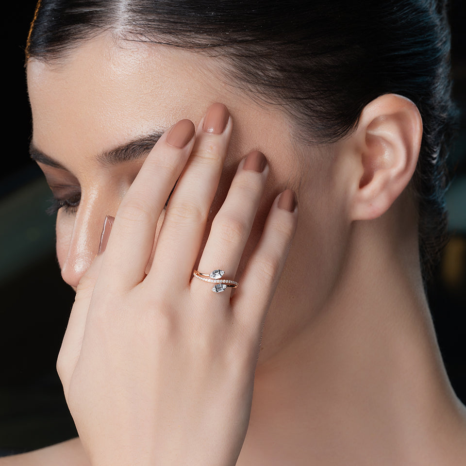 Redefined Radiance Diamond Finger Ring