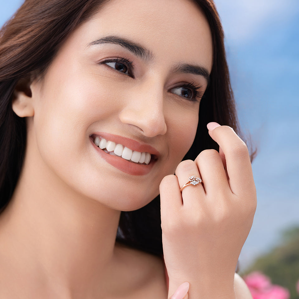 Nebula Cluster Diamond Finger Ring