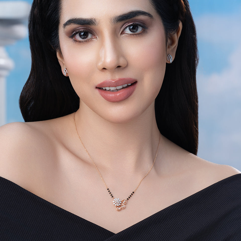 Gleaming Floret Diamond Mangalsutra