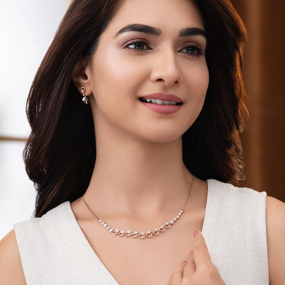 Ornate Ovals Diamond Necklace Set