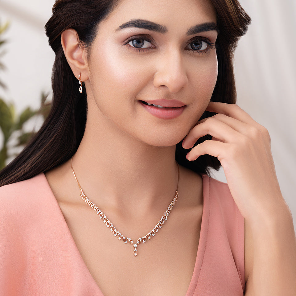 Graceful Petals Diamond Necklace Set