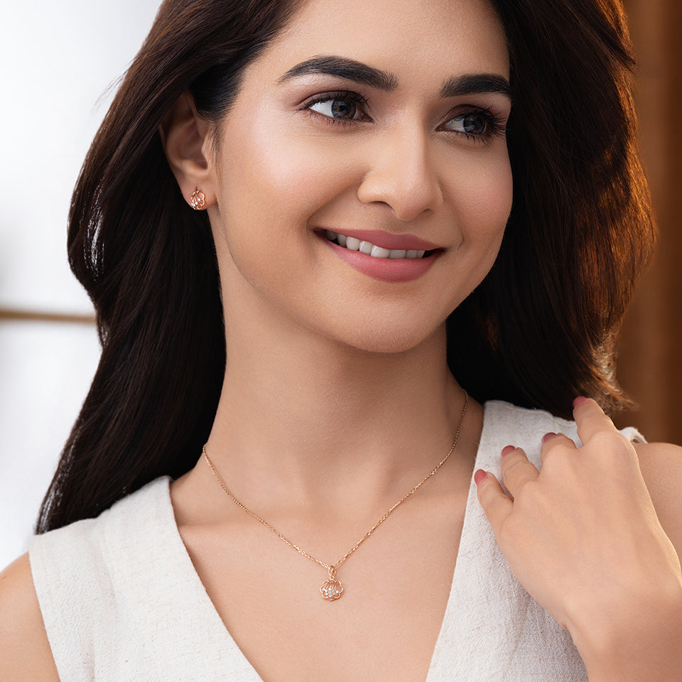 Serene Cloud Diamond Necklace Set