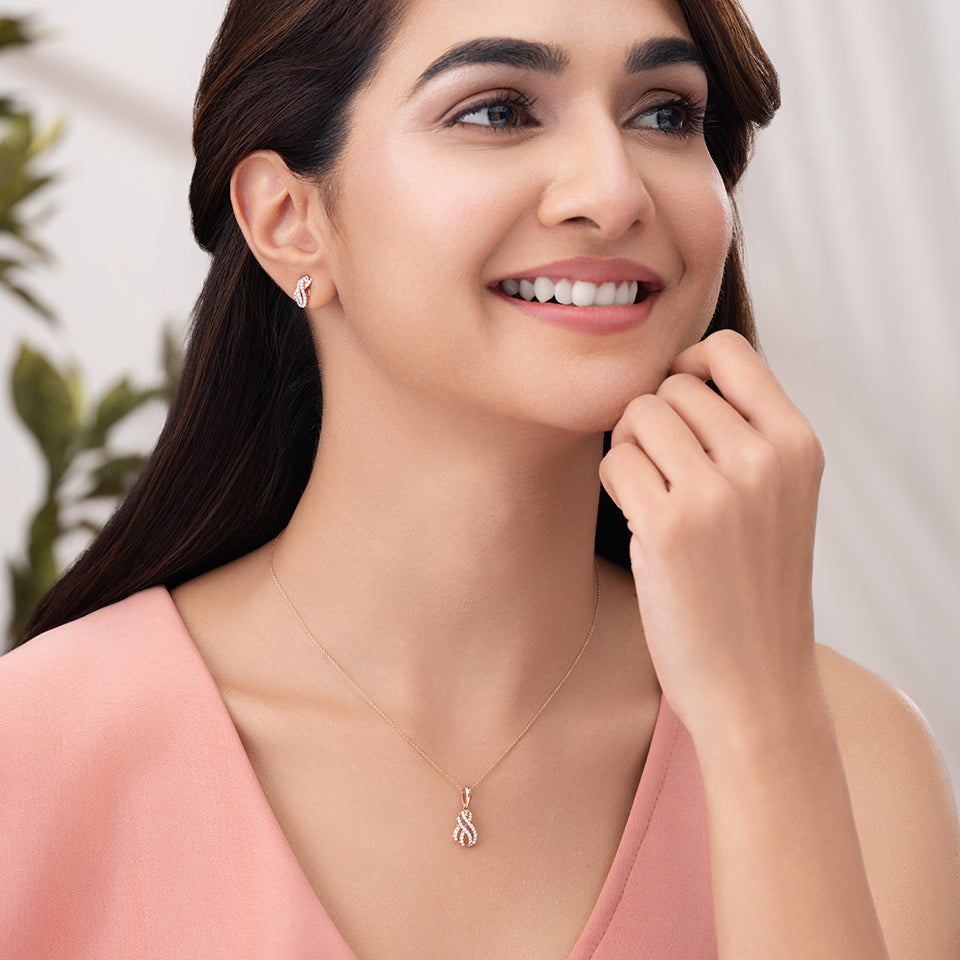 Ribbon Knot Diamond Necklace Set
