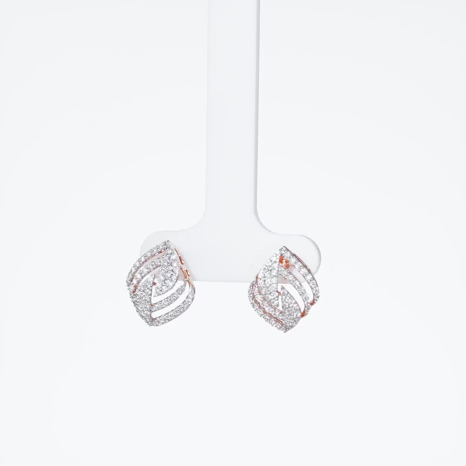 Leaf Core Diamond Earrings