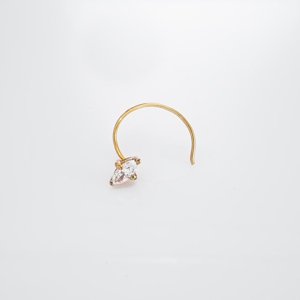 Ornate Oval Diamond Nosepin