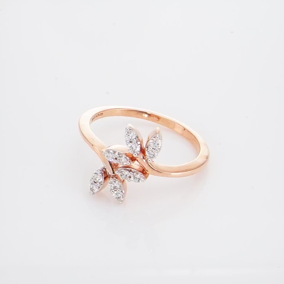 Petal Lattice Diamond Finger Ring