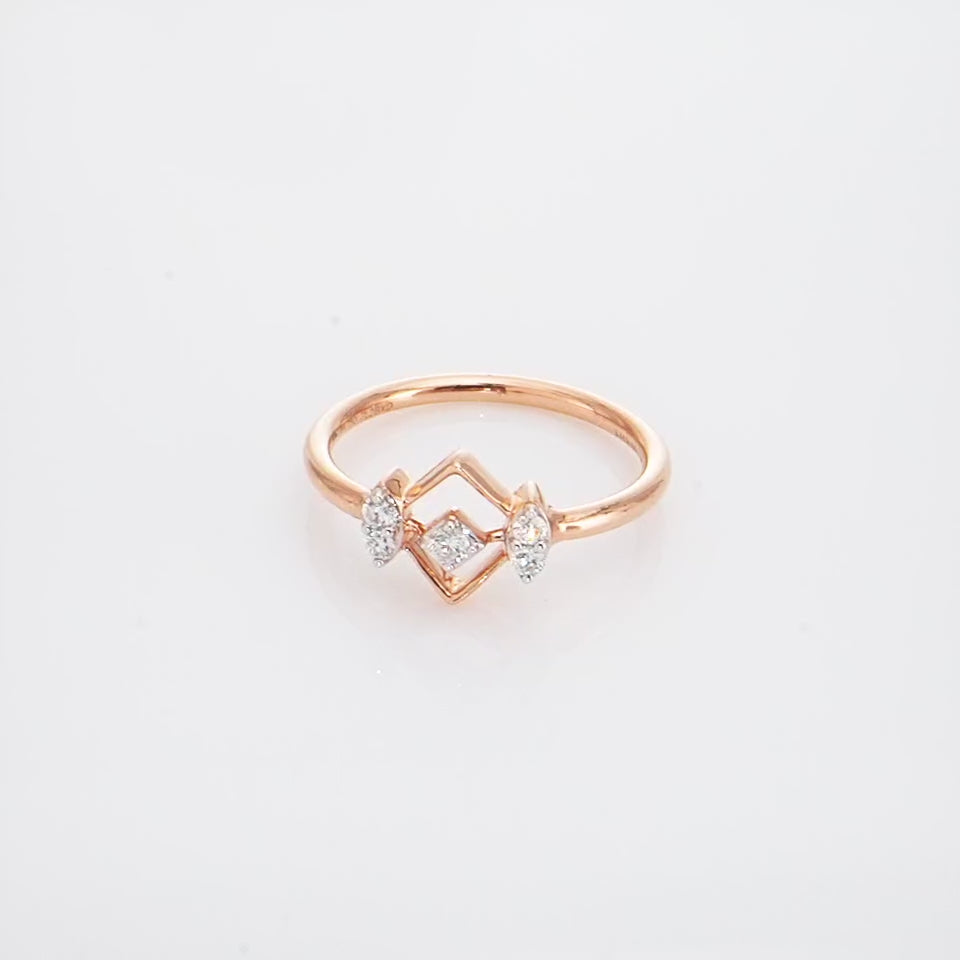 Kite Frame Diamond Finger Ring